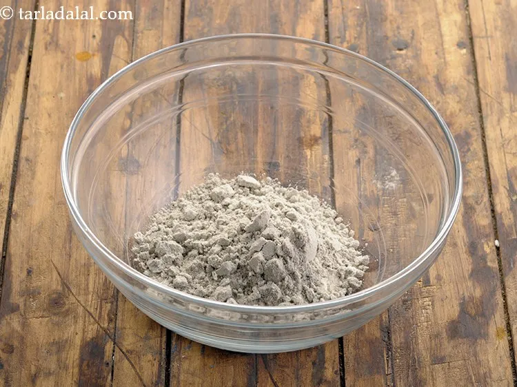 Step 3 – For the dough of <strong>nachni bajra khakhra recipe | healthy ragi khakhra | masala nachni …