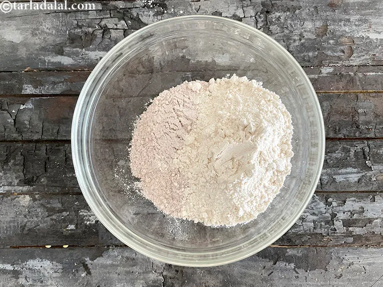 Step 5 – Add 2 tbsp&nbsp;<a href="https://www.tarladalal.com/glossary-whole-wheat-flour-gehun-ka-atta-gehun-ka-aata-429i">whole wheat flour (gehun ka atta)</a>.&nbsp;<a href="https://www.tarladalal.com/recipes-using-whole-wheat-flour-429">Whole wheat flour</a>&nbsp;is excellent for&nbsp;<a href="https://www.tarladalal.com/recipes-for-Diabetic-Recipes-370">diabetics</a>&nbsp;as …