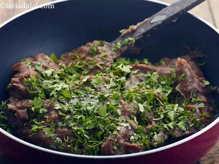 Step 16 – Sprinkle some coriander.