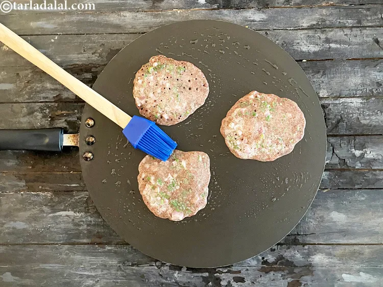 Step 36 – <meta charset="UTF-8" />Then grease some oil on the top of the uttapam as we are …