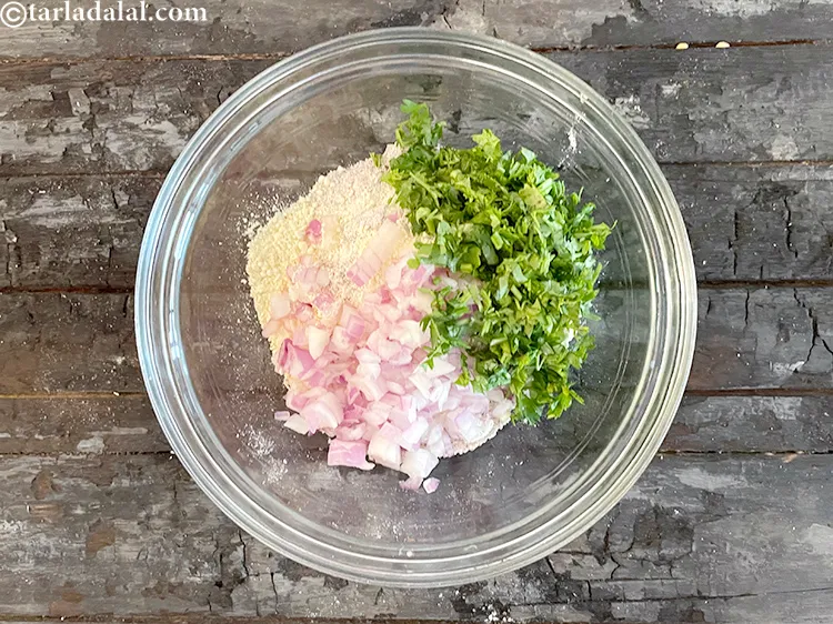 Step 15 – Add&nbsp;<meta charset="UTF-8" />2 tbsp&nbsp;finely&nbsp;<a href="glossary-chopped-coriander-783i">chopped coriander (dhania)</a>.