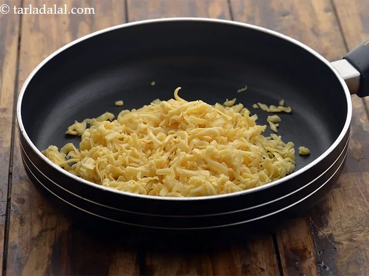 स्टेप 1 – चीज सॉस बनाने के कई तरीके हैं लेकिन, यह उन …