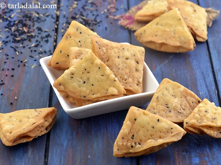 Step 32 – Cool <strong>nimki recipe | Bengali jar snack | crispy Bangla nimki | namak pare tea …