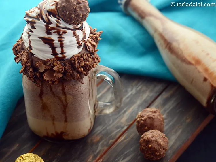 Step 9 – Serve chilled topped with a little beaten whipped cream.&nbsp;Drizzle a little chocolate syrup. To make …