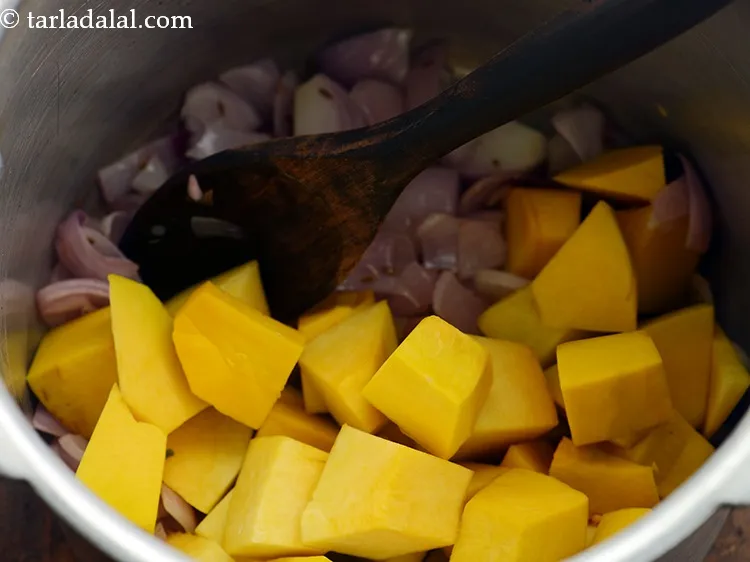 Step 8 – Add the pumpkin.