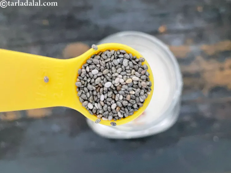 Step 15 – Add&nbsp;<meta charset="UTF-8" />1 tsp&nbsp;<a href="glossary-chia-seeds-chia-ke-beej-2487i">chia seeds</a>.