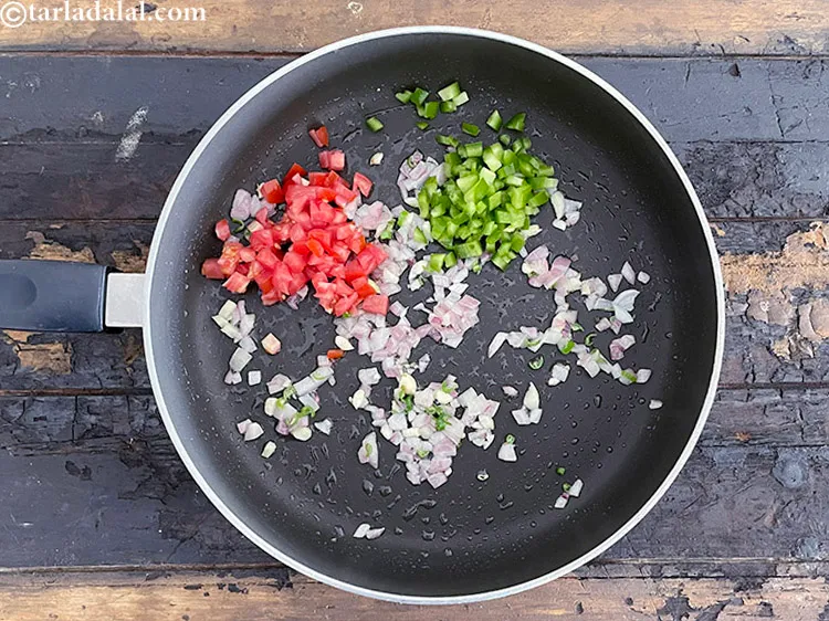 Step 17 – <html><head></head><body><p>Add&nbsp;2 tbsp&nbsp;finely&nbsp;<a href="glossary-chopped-capsicum-164i">chopped capsicum</a>.</p></body></html>