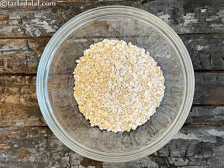 Step 15 – Just before serving, add the roasted oats in a deep bowl.&nbsp;