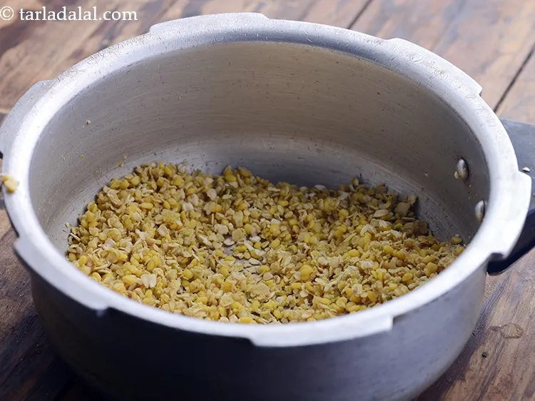 Step 15 – Saut&eacute; on a medium flame for 2 to 3 minutes. We haven&rsquo;t used any vegetables …