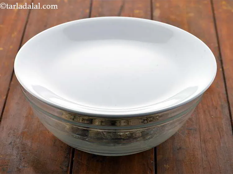 Step 12 – <p>Cover with a lid and keep aside for 15 to 20 minutes.</p>