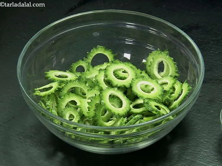 Step 2 – To make&nbsp;<b><span style="font-size: 12pt; font-family: &quot;Times New Roman&quot;, serif;">onion karela sabzi | pyaz wale karele …