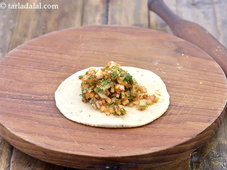 Step 21 – Place a portion of stuffing in the centre of the circle.