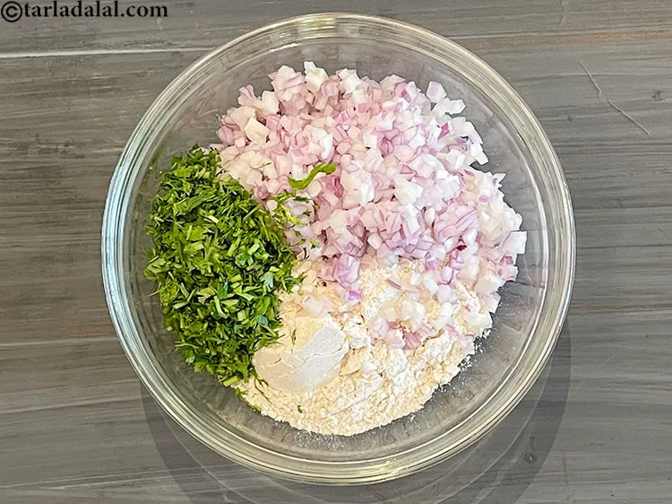 Step 4 – Add&nbsp;<meta charset="UTF-8" />2 tbsp&nbsp;finely&nbsp;<a href="glossary-chopped-coriander-783i">chopped coriander (dhania)</a>. &nbsp;<strong>&nbsp;</strong>Coriander is a fresh herb often used as …