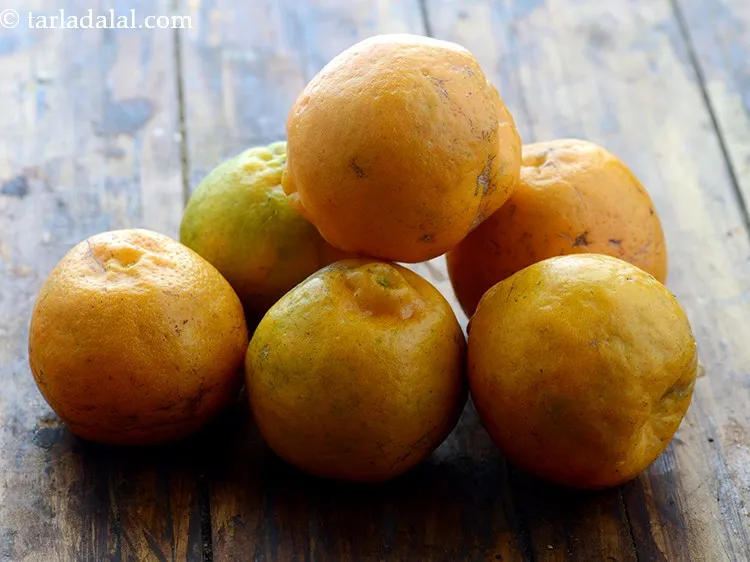 Step 12 – To make <strong>orange juice at home</strong>&nbsp;, buy good quality oranges.&nbsp;Choose oranges that are unblemished and …