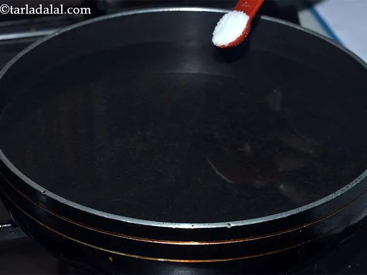 Step 2 – To boil your&nbsp;<strong>vegetarian pad Thai noodles | India style veg pad Thai noodles |</strong><strong>&nbsp;</strong>fill water …