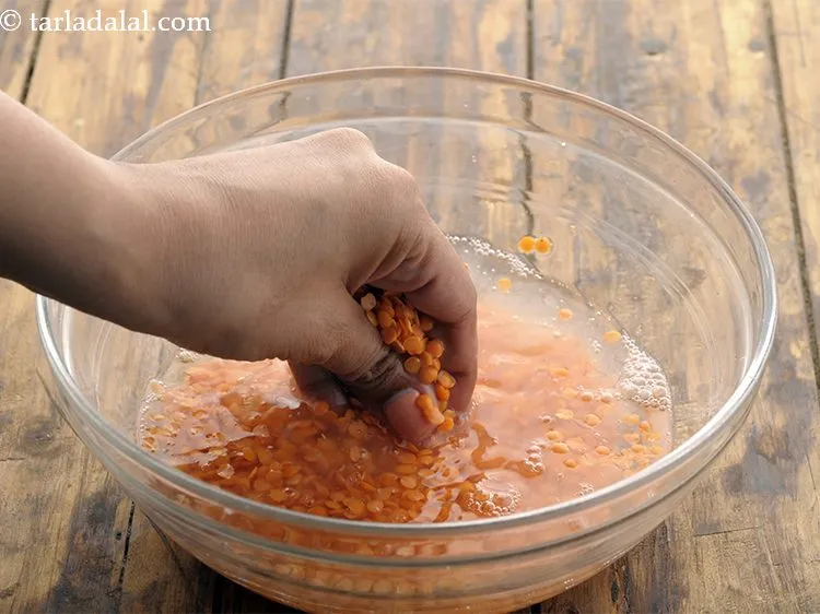 Step 1 – To make&nbsp;<strong>palak masoor dal recipe |&nbsp;low calorie healthy palak masoor dal |&nbsp;masoor dal with spinach …