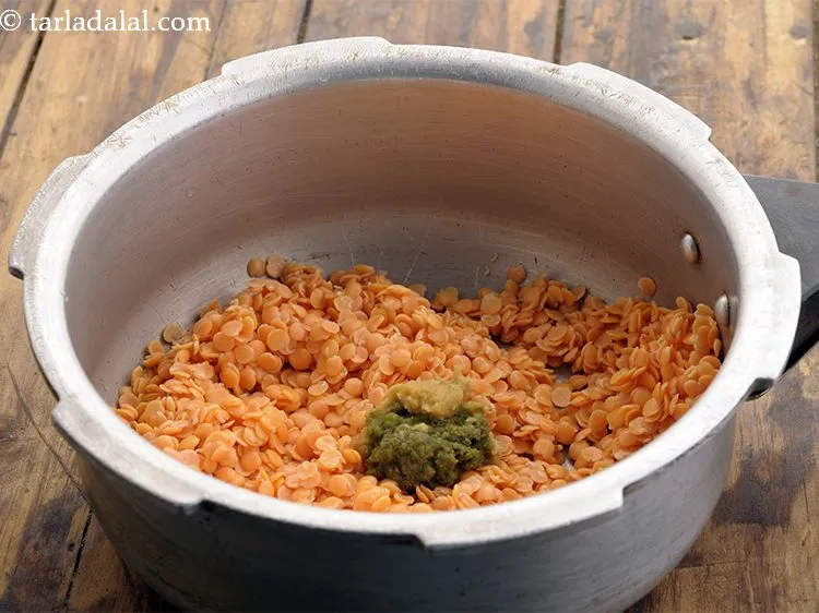 Step 7 – Add <a href="https://www.tarladalal.com/Ginger-Green-Chilli-Paste-33529r" target="_blank">ginger-green chilli paste</a>.