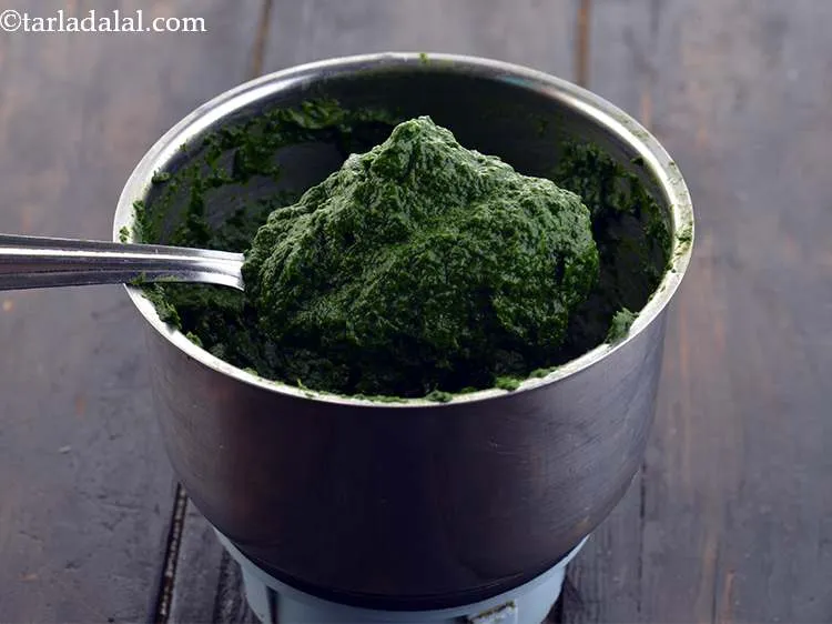 Step 16 – Blend to a smooth pur&eacute;e. Keep aside.