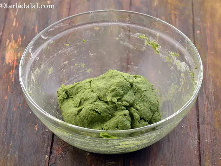 स्टेप 13 – सभी सामग्री को मिलाएं और पर्याप्त पानी का उपयोग करके …