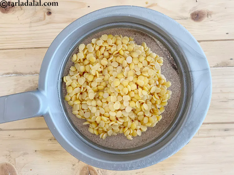 Step 7 – Drain the dal using a strainer and keep aside.