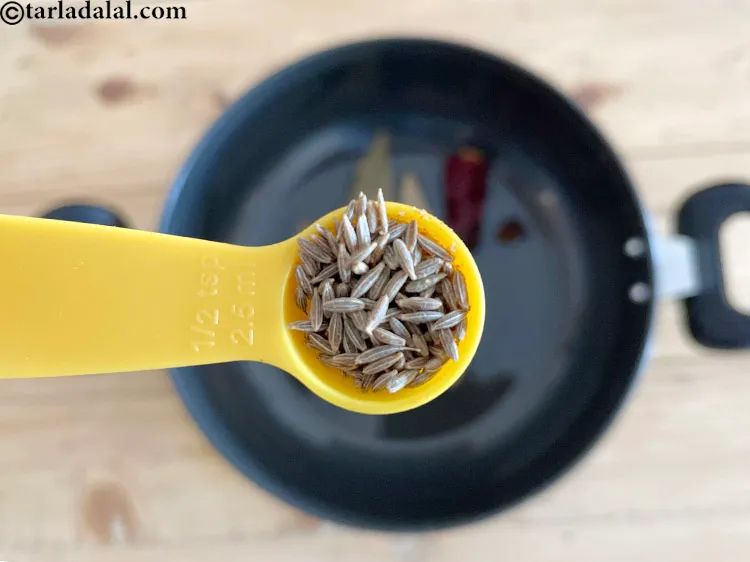 Step 23 – Add&nbsp;<meta charset="UTF-8" />1/2 tsp&nbsp;<a href="glossary-cumin-seeds-jeera-zeera-381i">cumin seeds (jeera)</a>.