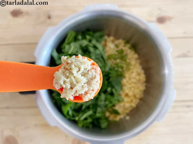 Step 11 – Add&nbsp;<meta charset="UTF-8" />1 tsp&nbsp;<a href="glossary-ginger-paste-adrak-ki-paste-457i">ginger (adrak) paste</a>.