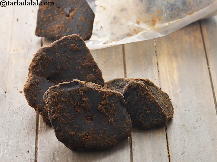 Step 3 – This is what palm jaggery looks like.