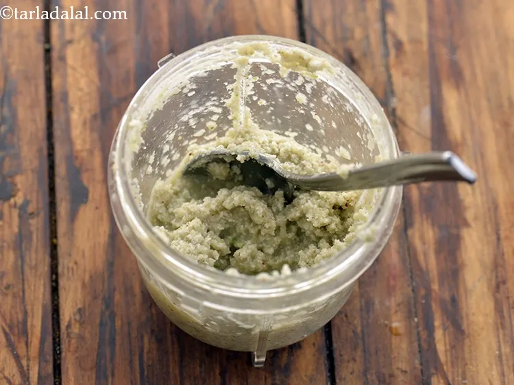 स्टेप 6 – एक मुलायम पेस्ट बनाने के लिए सब कुछ अच्छे से …