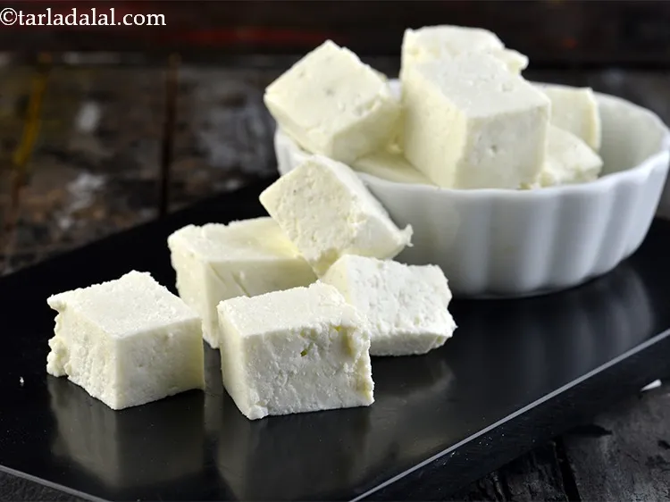 स्टेप 9 – पनीर कैसे बनाएं?&nbsp;<a href=""https://www.tarladalal.com/paneer-recipe--how-to-make-paneer-hindi-424r"">पनीर रेसिपी | घर का बना पनीर …