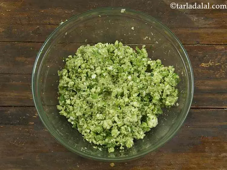 Step 6 – Mix the ingredients well with your hands till they combine properly.