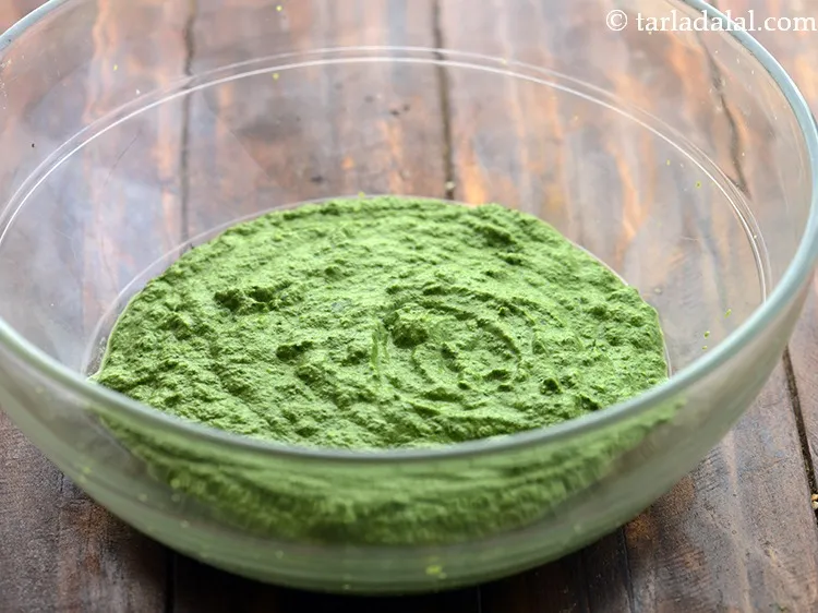 Step 12 – To prepare&nbsp;<strong>&nbsp;paneer&nbsp;makhamali recipe&nbsp;| healthy haryali paneer | Punjabi makhamali paneer |</strong>&nbsp;in a deep bowl transfer …