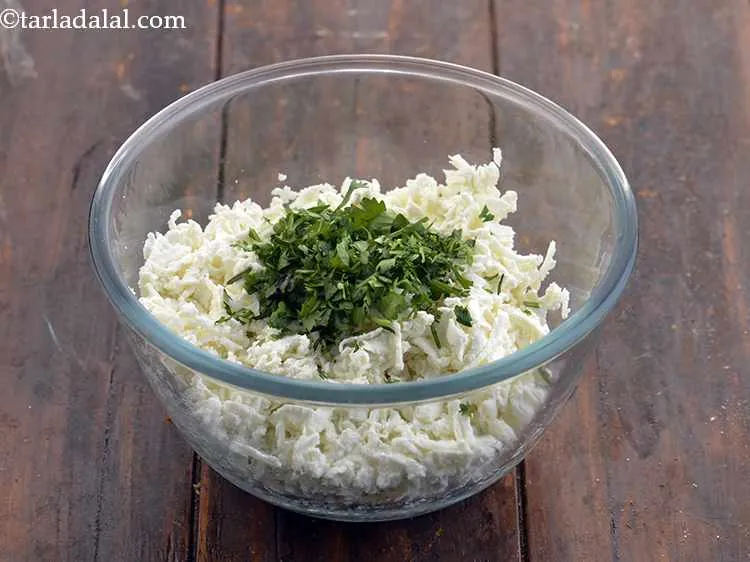 Step 9 – Now add the finely chopped coriander for a fresh, herby taste.
