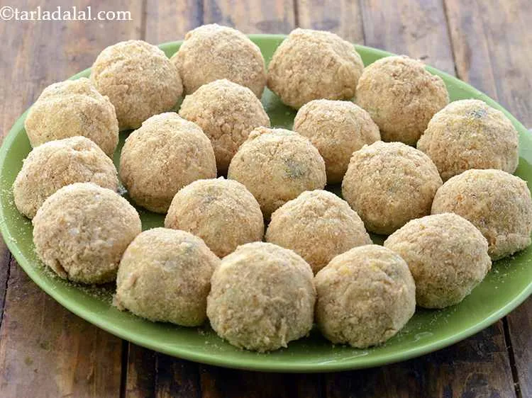 Step 24 – Keep all the balls rolled and ready in a large plate.