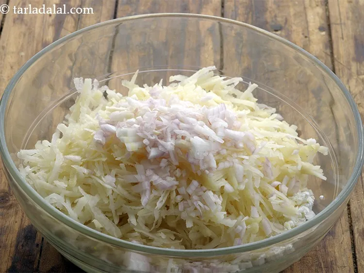 Step 4 – Furthermore, add onions for a nice crunchy bite.