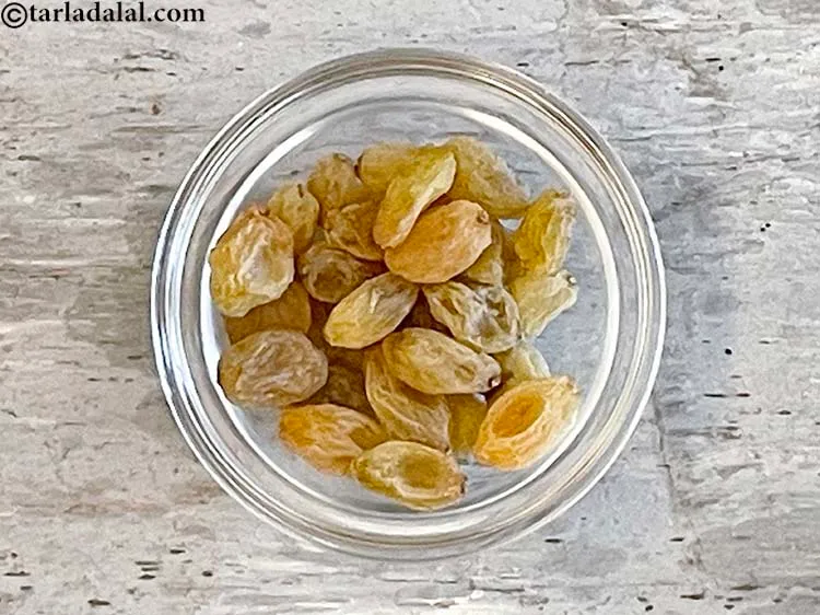 Step 16 – For the paneer stuffing for <strong>paneer stuffed green pea paratha | matar paneer paratha | …