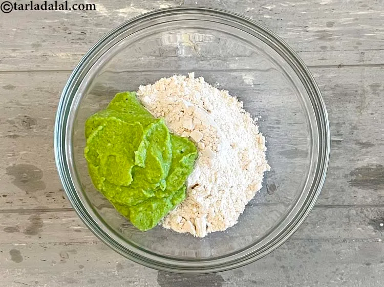 Step 9 – Add the green peas mixture.