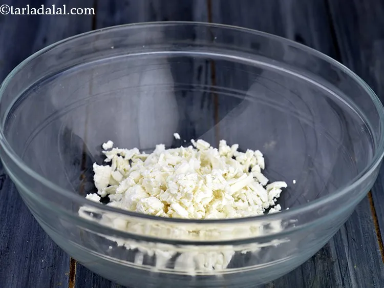 Step 18 – For the <strong>filling of Paneer Veggie Wrap</strong>, first you need to take a deep bowl. …