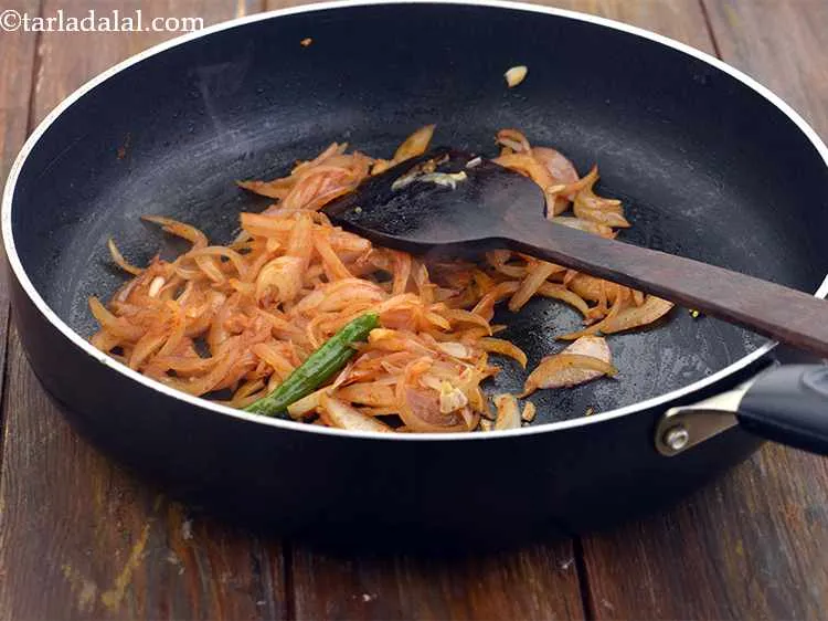 Step 42 – Add the remaining ? tsp of chilli powder and 1 tbsp of water, mix well …