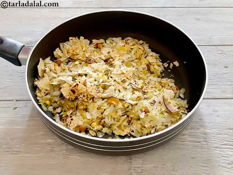 स्टेप 23 – अच्छी तरह से मलाएं।