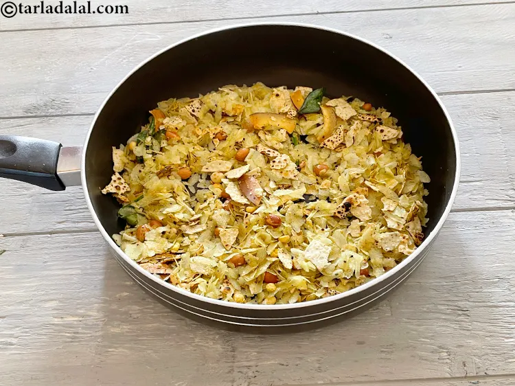 स्टेप 24 – मध्यम आंच पर 1 मिनट तक पकाएं।