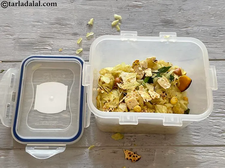 स्टेप 26 – या <strong>पापड़ पोहा</strong>|<strong> दिवाली जार स्नैक | झटपट गुजराती पापड़ …