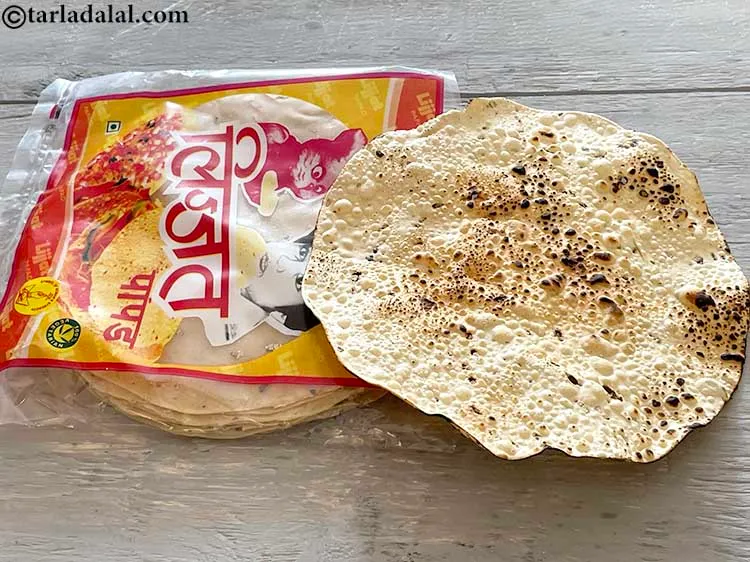 स्टेप 4 – भुना हुए पापड़ कुछ इस तरह दिखते हैं।