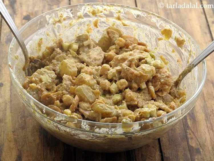 Step 13 – Mix <strong>papdi potato and chick pea chaat | dahi papdi aloo kabuli chana chaat | …