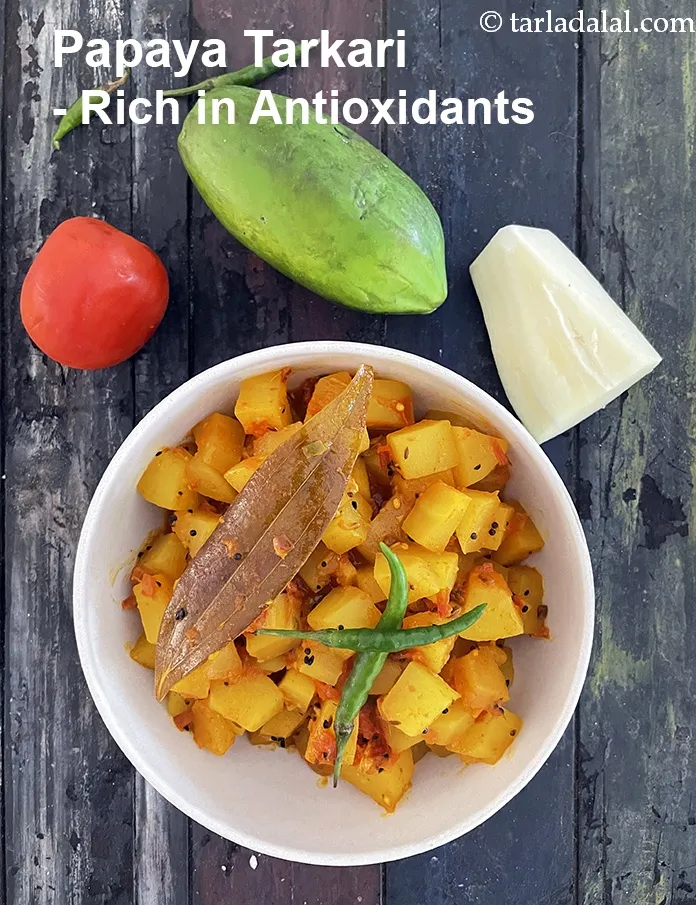 Step 38 – <strong>Papaya Tarkari &ndash; rich in antioxidants.&nbsp;</strong>