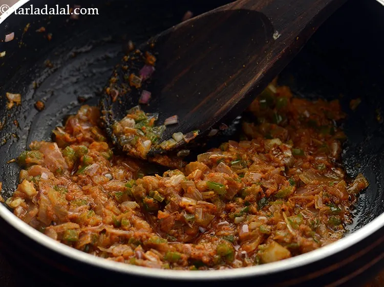 Step 7 – Saut&eacute; on a medium flame for 1 minute or until the raw aroma goes away.