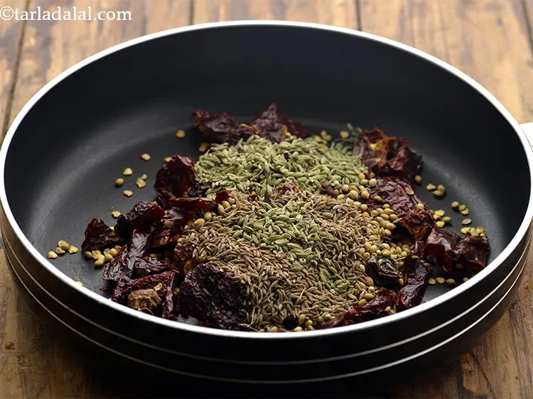 Step 6 – Add fennel seeds.