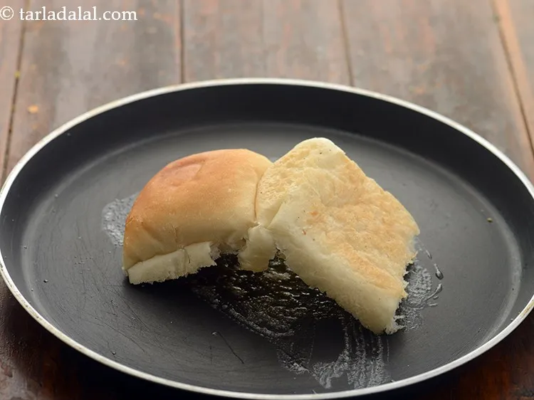 Step 18 – Place the slit open pavs on it. Instead of ladi pav, you can even make …