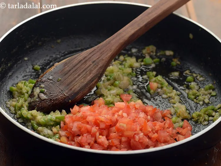 Step 7 – Add tomatoes.