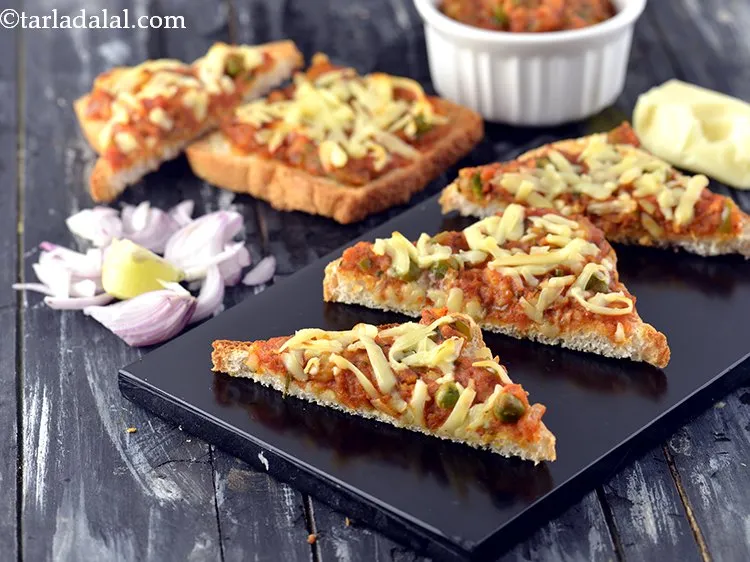 Step 32 – Serve the <strong>pav bhaji toast</strong> immediately as an evening snack or party appetizer. Pav bhaji …