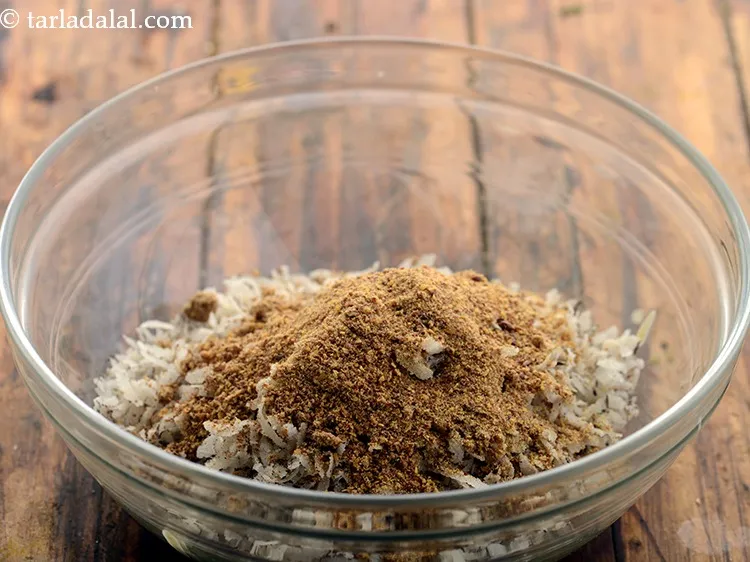 स्टेप 4 – पीसा हुआ अलसी का पाउडर डालें। अलसी प्रकृति में सुपर …